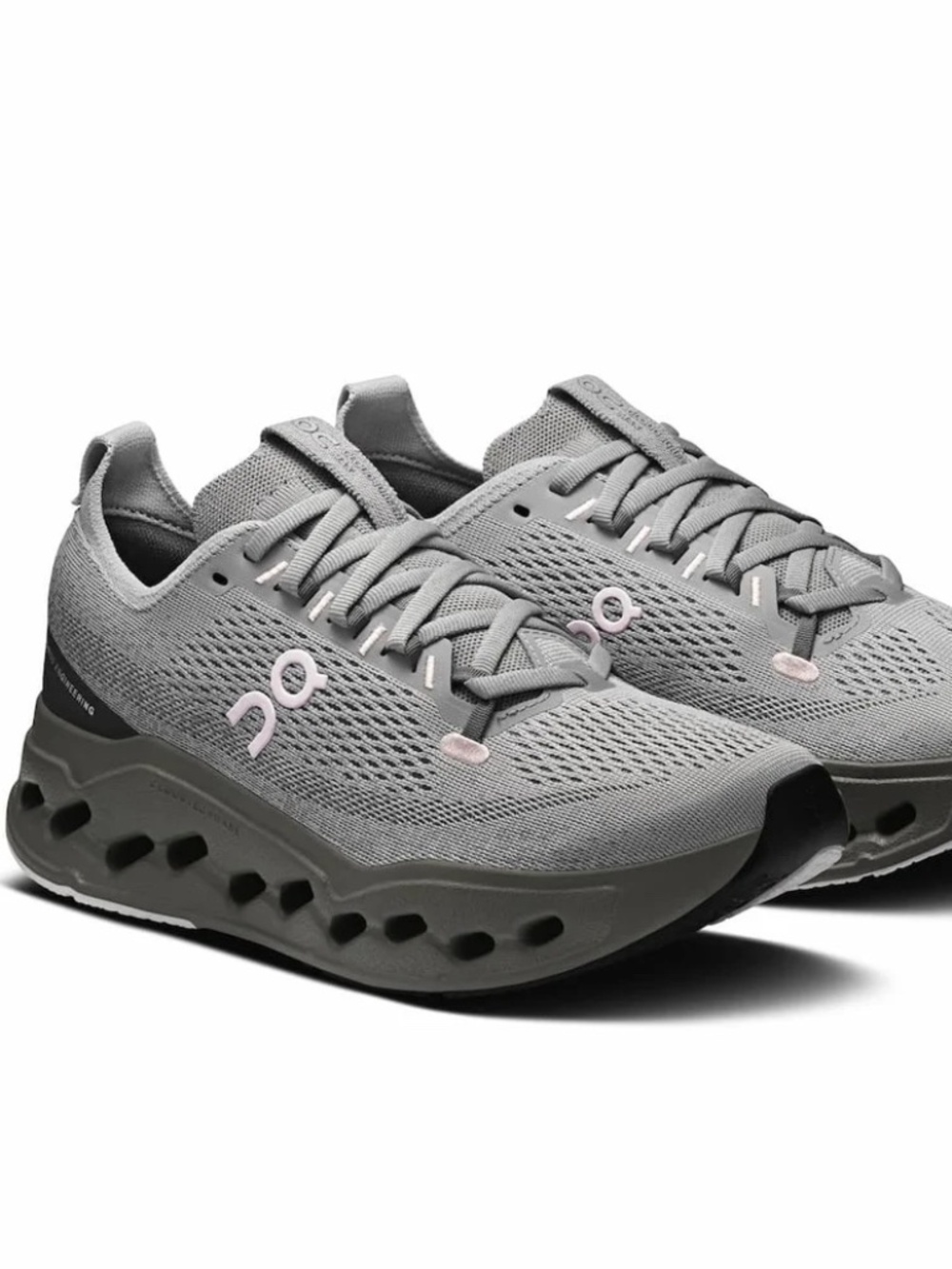 On Running Cloudsurfer Max women’s Shoes size 8